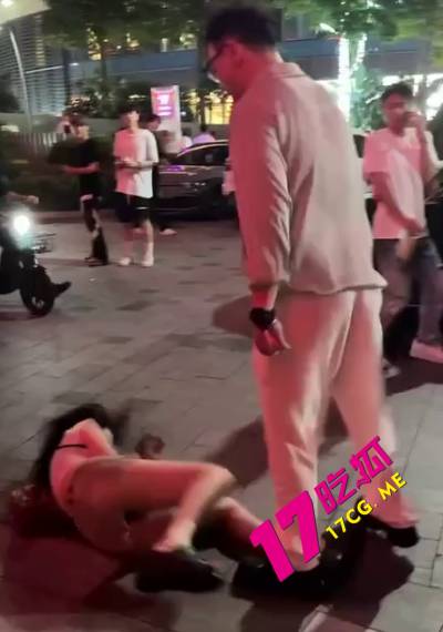 演唱会4.jpg 演唱会4.jpg